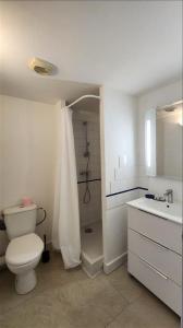 For rent Beaurecueil AIX-EN-PROVENCE 1 room 24 m2 Bouches du Rhone (13100) photo 3