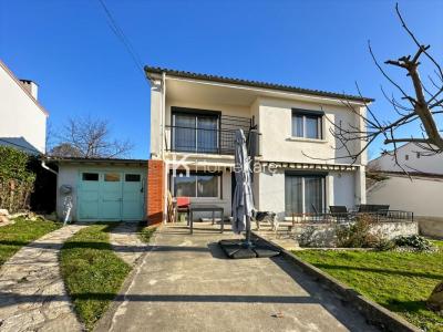 For sale Saint-girons 4 rooms 90 m2 Ariege (09200) photo 0