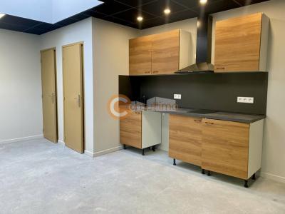 Louer Bureau 80 m2 Artigues-pres-bordeaux