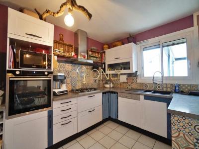 For sale Chapelle-de-guinchay 6 rooms 160 m2 Saone et loire (71570) photo 4