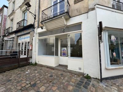 For rent Laval 1 room 40 m2 Mayenne (53000) photo 0