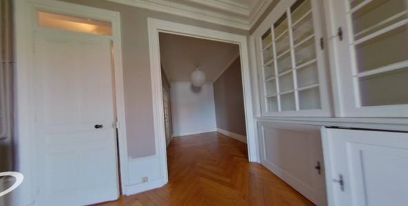 Louer Appartement 110 m2 Lyon-7eme-arrondissement