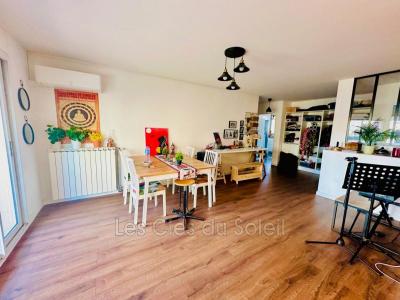 For sale Toulon 4 rooms 82 m2 Var (83200) photo 0