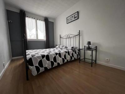 For sale Clayes-sous-bois 4 rooms 75 m2 Yvelines (78340) photo 3