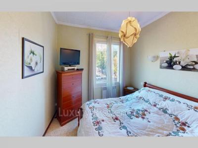 For sale Pourrieres 5 rooms 84 m2 Var (83910) photo 4