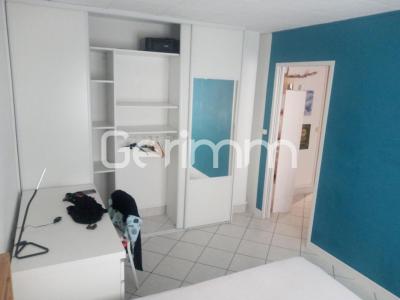 For sale Grenoble 4 rooms 69 m2 Isere (38100) photo 3