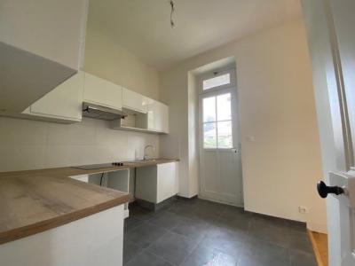 For rent Bron 4 rooms 92 m2 Rhone (69500) photo 2