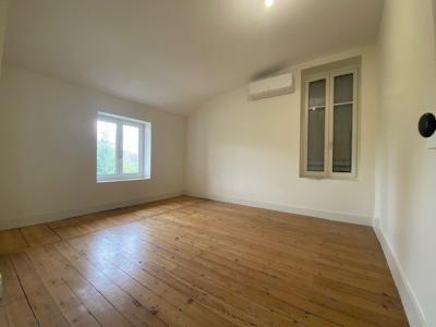 For rent Bron 4 rooms 92 m2 Rhone (69500) photo 4