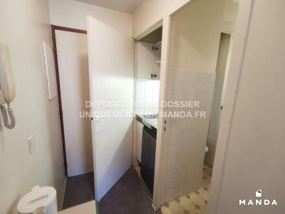 For rent Lyon-8eme-arrondissement 1 room 13 m2 Rhone (69008) photo 4