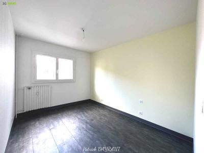 For sale Agen 4 rooms 104 m2 Lot et garonne (47000) photo 4