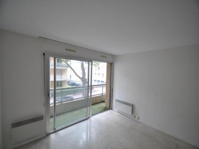 For rent Lyon-3eme-arrondissement 2 rooms 56 m2 Rhone (69003) photo 2