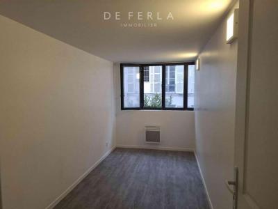 For sale Paris-20eme-arrondissement 2 rooms 33 m2 Paris (75020) photo 3