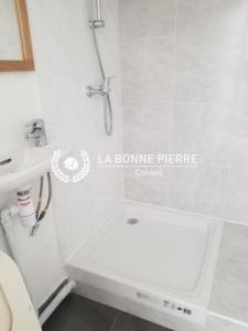 For sale Bron 171 m2 Rhone (69500) photo 3