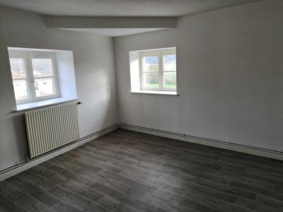 Louer Appartement 56 m2 Mattaincourt