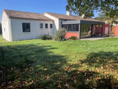 For sale Saint-philbert-de-bouaine 5 rooms 145 m2 Vendee (85660) photo 2