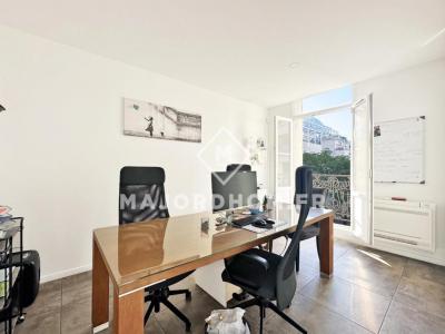 For sale Marseille-6eme-arrondissement 4 rooms 86 m2 Bouches du Rhone (13006) photo 2