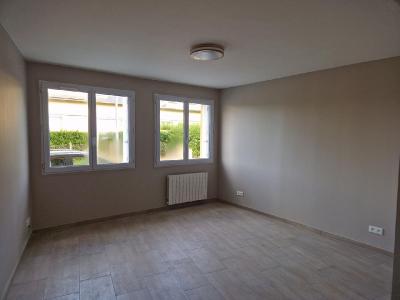 For sale 1 room 29 m2 Eure et loir (28240) photo 2