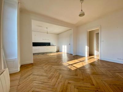 For sale Nantes 3 rooms 63 m2 Loire atlantique (44000) photo 1