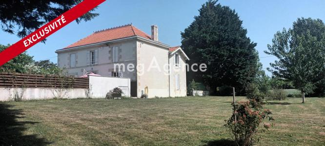 For sale Gua 5 rooms 208 m2 Charente maritime (17600) photo 0