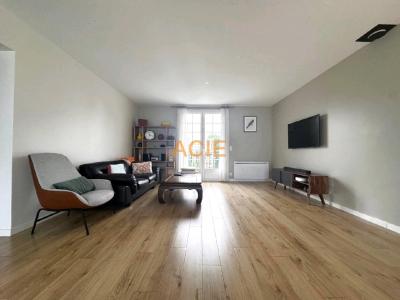 For sale Plailly 6 rooms 126 m2 Oise (60128) photo 3