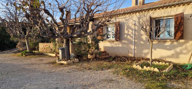 For sale Peret 4 rooms 80 m2 Herault (34800) photo 1