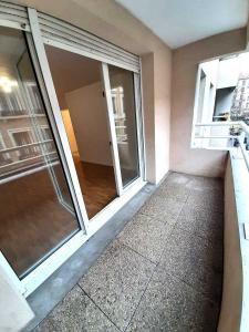 For sale Lyon-6eme-arrondissement 2 rooms 47 m2 Rhone (69006) photo 2