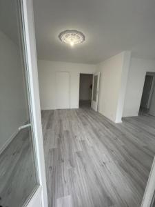 For rent Villeurbanne 3 rooms 70 m2 Rhone (69100) photo 2