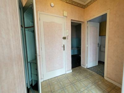 For sale Blois 2 rooms 37 m2 Loir et cher (41000) photo 3