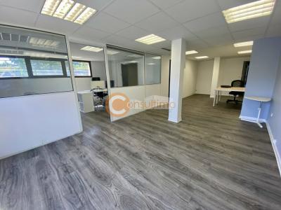 Louer Bureau 68 m2 Merignac