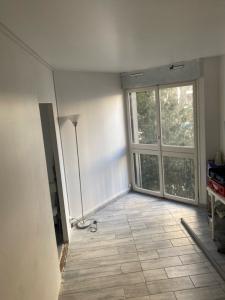 For rent Grigny 1 room 17 m2 Essonne (91350) photo 1