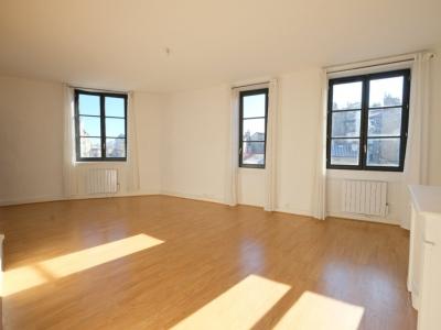 For sale Saint-etienne 6 rooms 193 m2 Loire (42000) photo 0