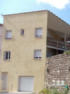 For rent Arles-sur-tech 3 rooms 79 m2 Pyrenees orientales (66150) photo 0