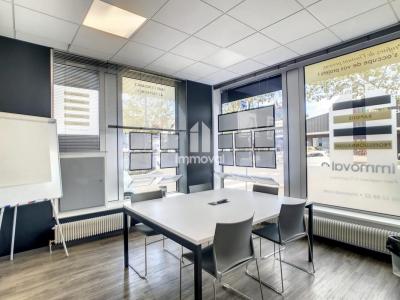 Louer Local commercial 111 m2 Illkirch-graffenstaden