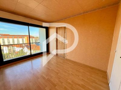 For sale Roanne 4 rooms 82 m2 Loire (42300) photo 2