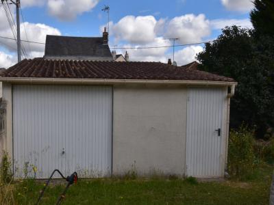 For sale Ruffec NORD (communes au Nord d'Angoulme) 4 rooms 82 m2 Charente (16700) photo 1