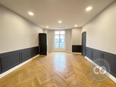 Annonce Location Bureau Paris-16eme-arrondissement 75