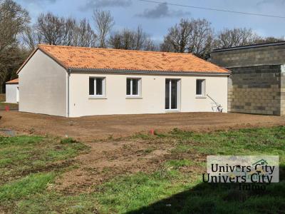 For sale Challans 5 rooms 84 m2 Vendee (85300) photo 1