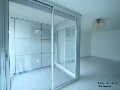 For sale Montpellier 3 rooms 68 m2 Herault (34070) photo 2