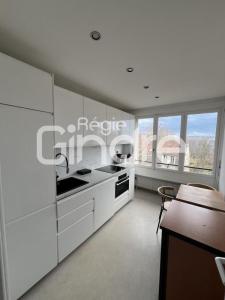 For rent Lyon-6eme-arrondissement 3 rooms 88 m2 Rhone (69006) photo 4