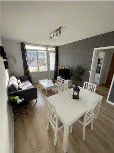 For rent Fontenay-le-fleury 2 rooms 43 m2 Yvelines (78330) photo 2