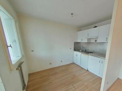 For rent Lyon-7eme-arrondissement 1 room 32 m2 Rhone (69007) photo 0