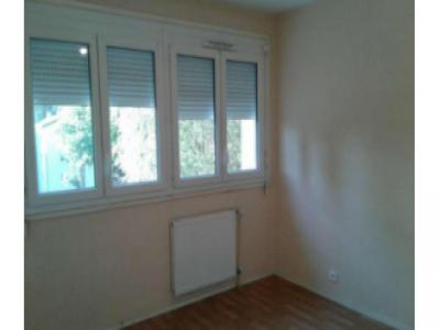 For rent Matour 3 rooms 63 m2 Saone et loire (71520) photo 3