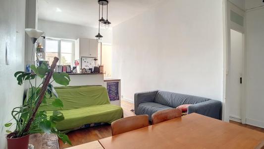 For sale Lyon-7eme-arrondissement 4 rooms 82 m2 Rhone (69007) photo 2