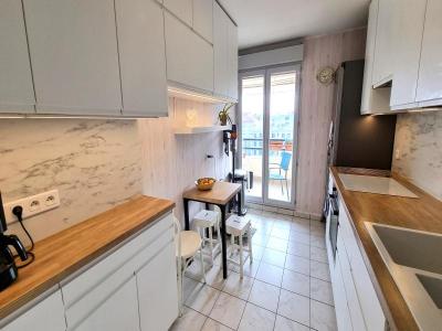 For sale Lyon-3eme-arrondissement 4 rooms 86 m2 Rhone (69003) photo 2