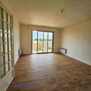 For rent Narbonne 2 rooms 47 m2 Aude (11100) photo 0