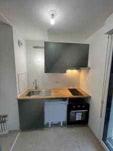 For rent Malakoff 1 room 21 m2 Hauts de Seine (92240) photo 4