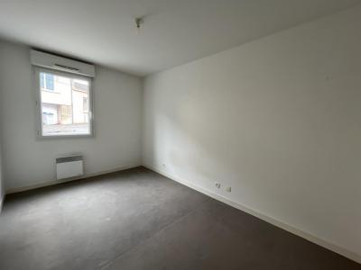 For rent Nantes 2 rooms 47 m2 Loire atlantique (44100) photo 3