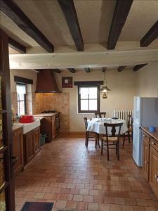 For rent Champ-sur-layon 6 rooms 164 m2 Maine et loire (49380) photo 3