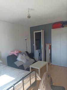 For rent Bordeaux 1 room 21 m2 Gironde (33000) photo 1