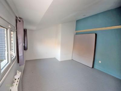 Louer Appartement  785 euros